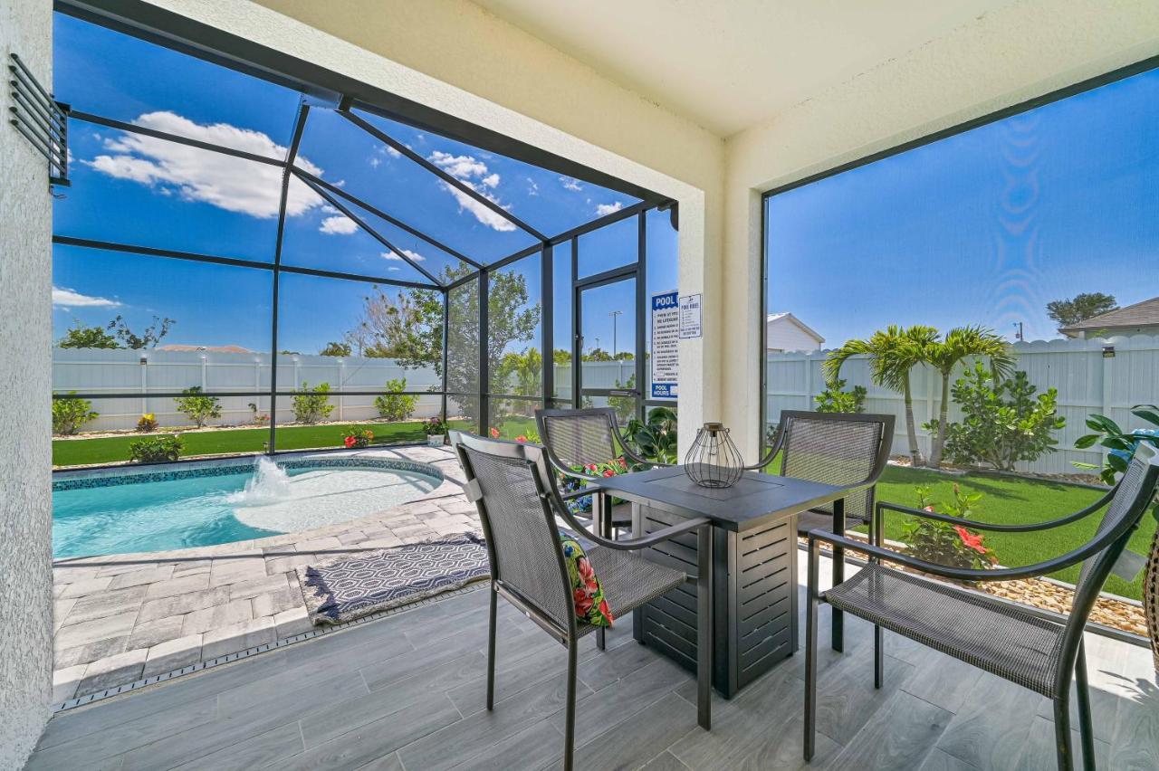 Villa Awesome! Cape Coral Exterior photo