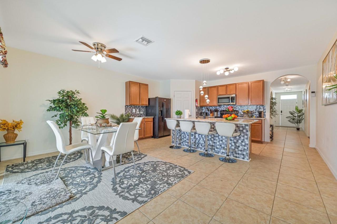 Villa Awesome! Cape Coral Exterior photo
